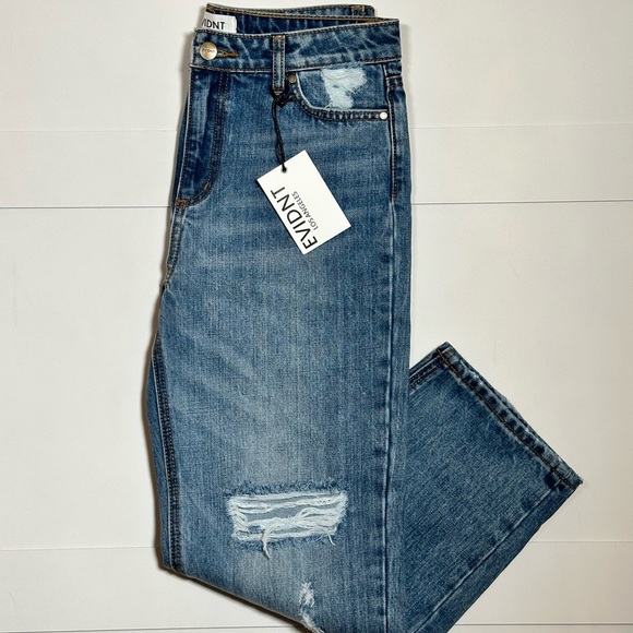 Evidnt Denim - NWT EVIDNT Los Angeles Malibu Girlfriend Distressed Jeans Size 26